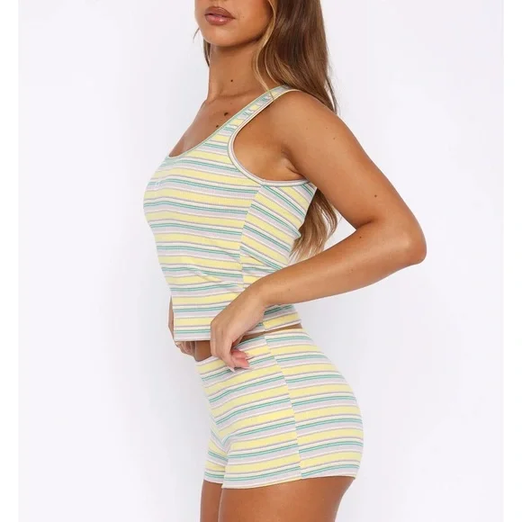 White Fox Boutique Escape Mode Shorts Set - Picture 2 of 6